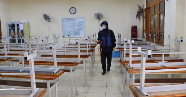 Bắc Giang: 8 học sinh mắc Covid-19, gần 800 thầy, cô và học trò phải cách ly tập trung