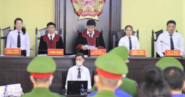 Xử gian lận thi ở Sơn La: Mức án cao nhất 21 năm tù, thấp nhất 30 tháng tù treo Xử gian lận thi ở Sơn La: Mức án cao nhất 21 năm tù, thấp nhất 30 tháng tù treo