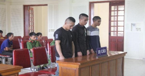 Ngày về đẫm nước mắt của hai sơn nữ bị trai bản lừa bán