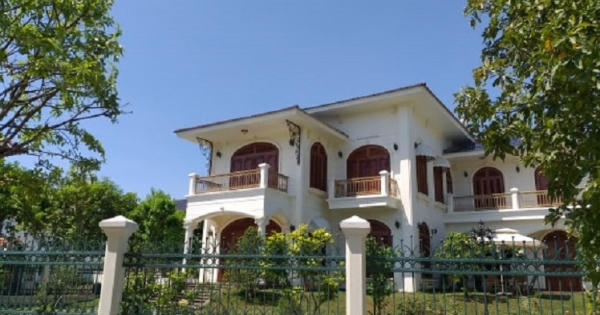 Chưa đủ điều kiện chuyển nhượng, vợ nguyên Bí thư Tỉnh ủy Quảng Nam vẫn được cấp đất 'vàng' Chưa đủ điều kiện chuyển nhượng, vợ nguyên Bí thư Tỉnh ủy Quảng Nam vẫn được cấp đất 'vàng'