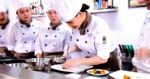 Không còn chỗ đứng cho những 'ông quan bàn giấy'?