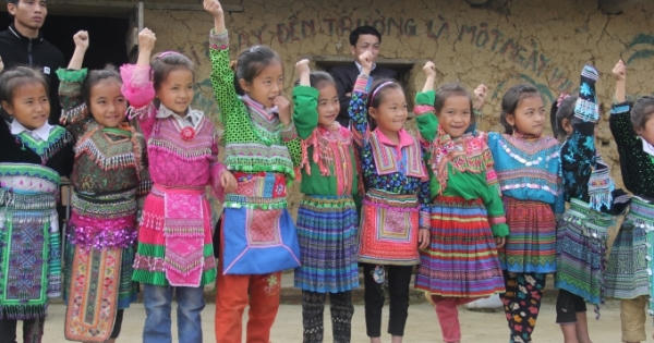 Kỳ 2: Nhọc nhằn đưa chữ lên non và những kỷ niệm đáng nhớ