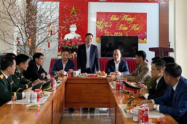 Kiểm tra công tác chuẩn bị bầu cử tại các xã trên địa bàn Quảng Ninh Kiểm tra công tác chuẩn bị bầu cử tại các xã trên địa bàn Quảng Ninh