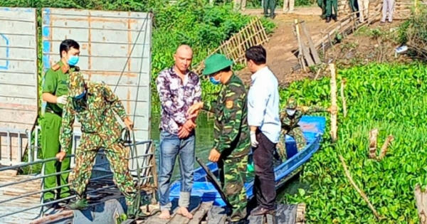 Long An: Bắt giữ vụ vận chuyển gần 21kg ma túy và súng quân dụng lớn