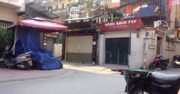 Đóng cửa, hạ biển hàng loạt - "thủ phủ" hàng xách tay sắp đến ngày tàn?