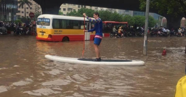 Những hình ảnh thú vị về trận mưa ngày 25/5