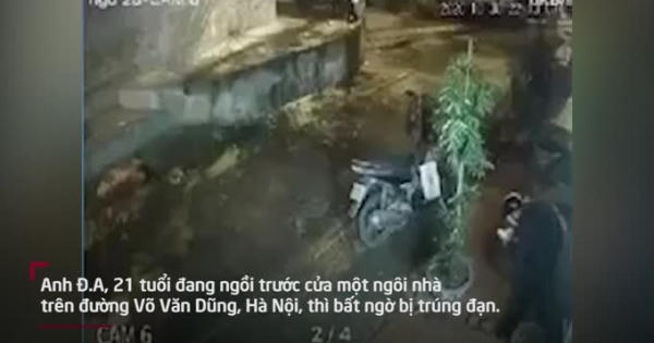 Video: Ghi lại khoảnh khắc nam sinh viên ĐH Giao thông Vận tải trúng đạn gục tãi chỗ