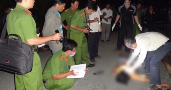 Tạm giữ hình sự Công an viên rút dao đâm vợ tử vong vì mâu thuẫn gia đình