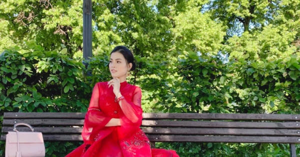 Á hậu Quỳnh Như vui vẻ dạo chơi Latvia sau khi đăng quang