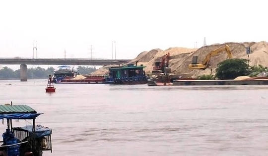 Ninh Bình: Một đồng chí CSGT đường thủy hi sinh trong quá trình làm nhiệm vụ Ninh Bình: Một đồng chí CSGT đường thủy hi sinh trong quá trình làm nhiệm vụ