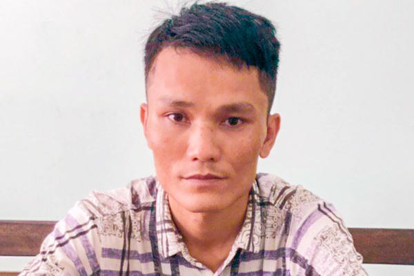 Bắt giữ đối tượng mua xăng đốt 6 ô tô trong đêm