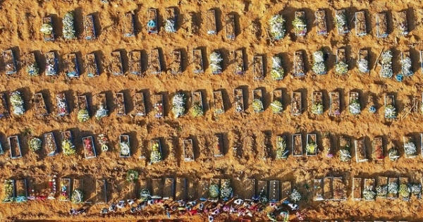 Thành phố Brazil “như phim kinh dị” vì Covid-19