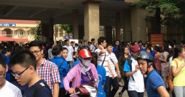 Thầy cô bị đánh, bị "đòi quà": Sự thật... thật tới đau lòng