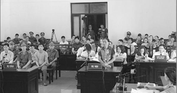 Vụ án 9 người chết khi chạy thận tại Hòa Bình: Nỗi cay đắng "có bệnh nhưng không chết vì bệnh" Vụ án 9 người chết khi chạy thận tại Hòa Bình: Nỗi cay đắng "có bệnh nhưng không chết vì bệnh"