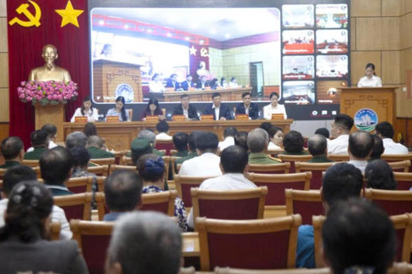 Hội nghị tiếp xúc cử tri và vận động bầu cử tại đơn vị bầu cử số 8, tỉnh Quảng Ninh Hội nghị tiếp xúc cử tri và vận động bầu cử tại đơn vị bầu cử số 8, tỉnh Quảng Ninh