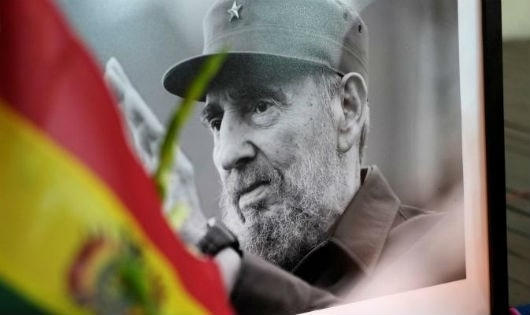 Cuba bắn 21 phát đại bác mở đầu lễ tang cựu chủ tịch Fidel Castro