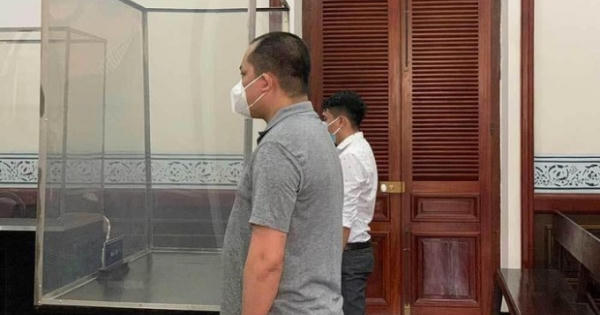 Hoãn phiên tòa xử 2 cựu cán bộ công an bảo kê đường dây đánh bạc xuyên quốc gia