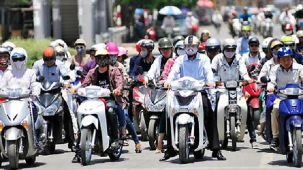 Nắng nóng gay gắt, Hà Nội đạt ngưỡng 39 độ C
