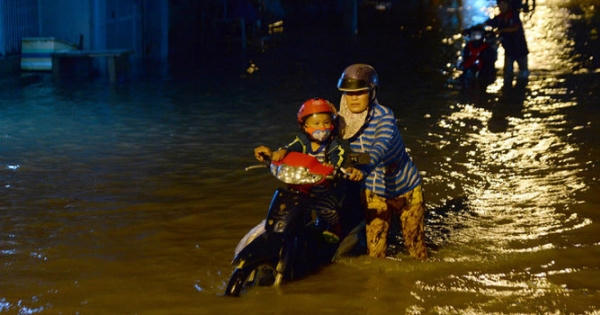 Chống ngập TP.HCM: Một số giải pháp như “lấy đá ghè chân mình” Chống ngập TP.HCM: Một số giải pháp như “lấy đá ghè chân mình”