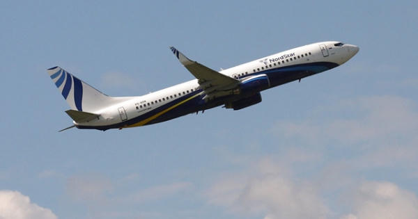 Máy bay Boeing 737 của NordStar chở 173 người hạ cánh khẩn cấp