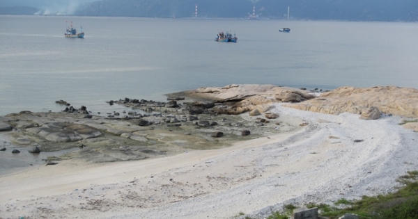 Bình Thuận đề nghị ngừng triển khai cấp phép 'đổ bùn ra biển'