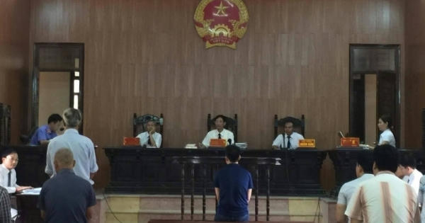 Luật sư điểm mặt những "điểm hở" trong vụ tòa trả hồ sơ do lái xe khách kêu oan Luật sư điểm mặt những "điểm hở" trong vụ tòa trả hồ sơ do lái xe khách kêu oan