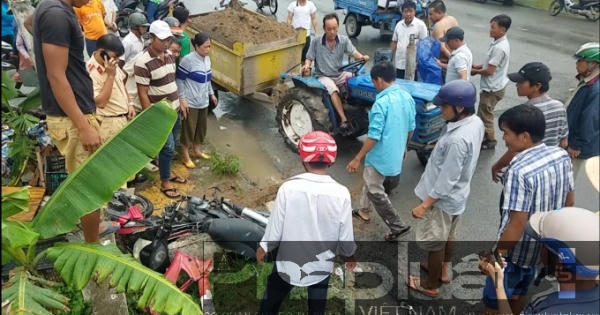 TP HCM: Va chạm với xe máy cày, 1 người bị thương nặng