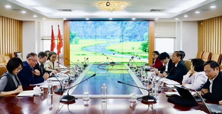 Việt Nam - Hoa Kỳ hợp tác triển khai dự án hơn 15,2 triệu USD phát triển cá rô phi