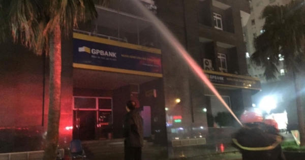 Hà Nội: Cháy trường mầm non nhiều người hoảng loạn