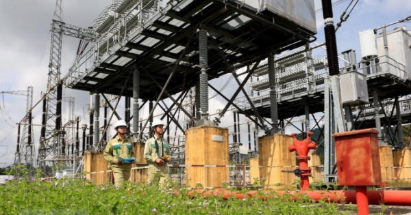 Slide - Điểm tin thị trường: EVN phải huy động điện chạy dầu giá cao