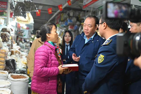 Hà Nội đảm bảo nguồn cung hàng hóa dịp Tết Bính Ngọ 2026 Hà Nội đảm bảo nguồn cung hàng hóa dịp Tết Bính Ngọ 2026