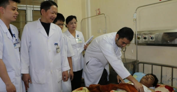 Hà Tĩnh: Cứu sống hai người bị trâu húc "thừa sống thiếu chết"