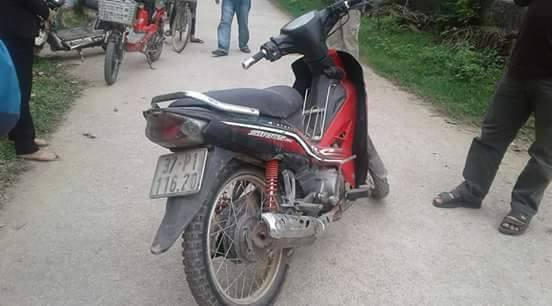 “Cẩu tặc” liều lĩnh dùng kiếm chém người dân cướp xe máy khi bị truy đuổi