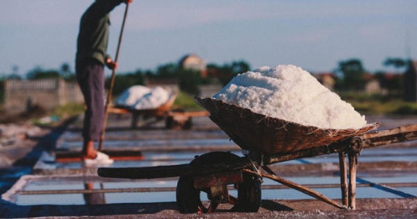 Tiêu chí nào để đánh giá là một huyện nghèo?