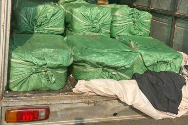 Phát hiện hơn 1,3 tấn nầm lợn bốc mùi trên xe tải ở Hưng Yên