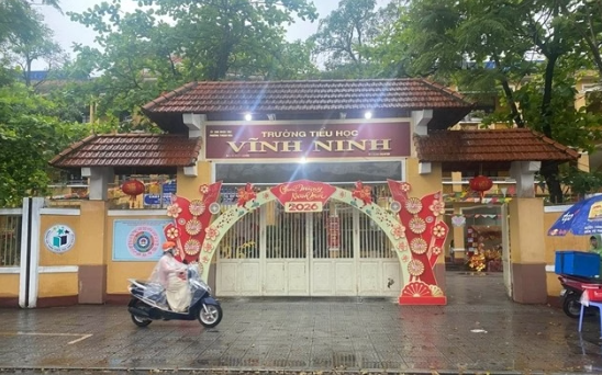 Huế: Cô giáo dùng thước gỗ đánh học sinh lớp 4 gãy tay, nhập viện