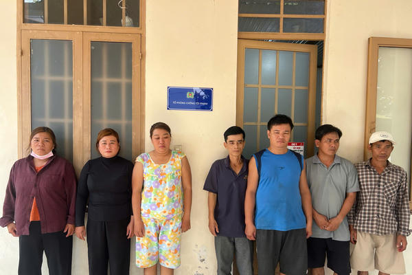 Triệt phá tụ điểm đánh bạc tại xã Đại Phước: Cảnh báo từ những “sòng bài” len lỏi ở cơ sở Triệt phá tụ điểm đánh bạc tại xã Đại Phước: Cảnh báo từ những “sòng bài” len lỏi ở cơ sở