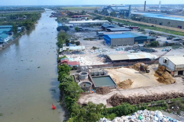 Hưng Yên: Sau gần một thập kỷ xoá bỏ lò vôi, ô nhiễm vẫn “bủa vây” khu vực chân cầu Nghìn Hưng Yên: Sau gần một thập kỷ xoá bỏ lò vôi, ô nhiễm vẫn “bủa vây” khu vực chân cầu Nghìn