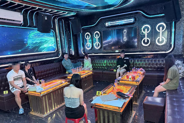 Tổ chức sử dụng ma túy tại karaoke Thúy Nga, 6 đối tượng bị khởi tố
