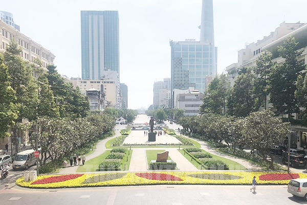 Nhiều tuyến đường tại TP HCM cấm xe tải, hạn chế ô tô trên 7 chỗ trong ngày 25/3