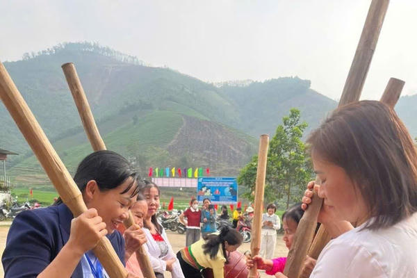 Nét đẹp tục đâm đuống của người Mường