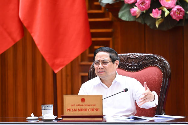 Nâng cao năng lực tự chủ năng lượng, triển khai xây dựng ngay kho dự trữ xăng dầu chiến lược Nâng cao năng lực tự chủ năng lượng, triển khai xây dựng ngay kho dự trữ xăng dầu chiến lược