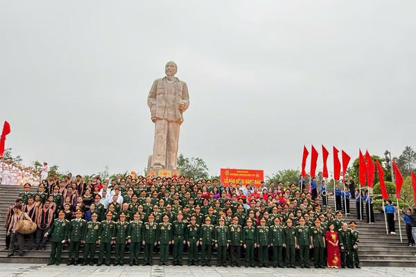 Ban liên lạc truyền thống Đại đoàn Đồng Bằng - Sư đoàn 320 khu vực Nghệ An - Hà Tĩnh: 30 năm nghĩa tình còn mãi Ban liên lạc truyền thống Đại đoàn Đồng Bằng - Sư đoàn 320 khu vực Nghệ An - Hà Tĩnh: 30 năm nghĩa tình còn mãi