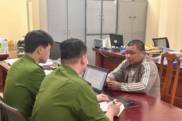 Lạng Sơn: Khởi tố đối tượng dùng sổ đỏ giả lừa bán đất, chiếm đoạt 300 triệu đồng 