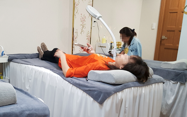 Xử phạt cơ sở tiêm filler “chui” trong hẻm, cảnh báo nguy cơ biến chứng