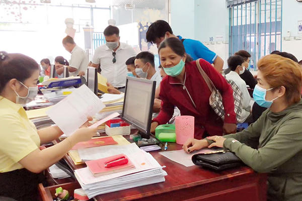 Bộ Tài chính đề xuất tính thuế chuyển nhượng bất động sản theo giá hợp đồng