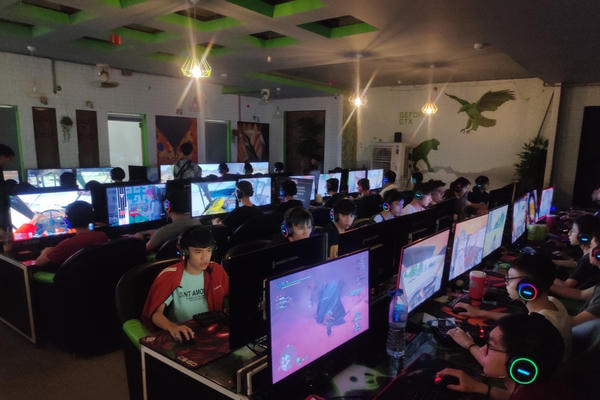 Siết quản lý kinh doanh trò chơi điện tử có thưởng: Không “khoảng trống” giám sát trong thời gian tạm ngừng Siết quản lý kinh doanh trò chơi điện tử có thưởng: Không “khoảng trống” giám sát trong thời gian tạm ngừng