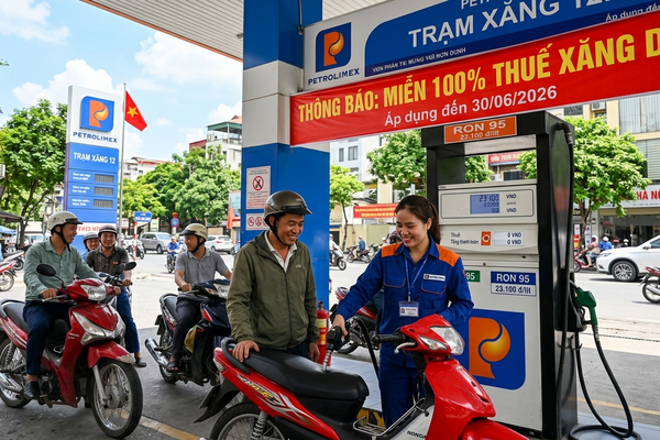 Đề xuất miễn toàn bộ thuế với xăng, dầu, nhiên liệu bay đến 30/6/2026