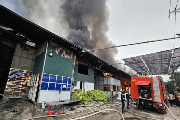 Công an Hà Nội thông tin vụ cháy xưởng sản xuất bánh kẹo trên địa bàn xã Hương Sơn