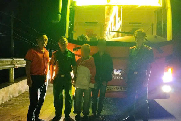 Hà Nội: Công an phường Kiến Hưng kịp thời đưa hai cháu nhỏ vùng cao bị lạc về với gia đình